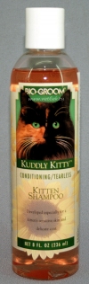 ���-���� ������ ������� ��� ����� (Bio-Groom Kuddly Kitty Shampoo), ���. 26008, ��.  236 ��